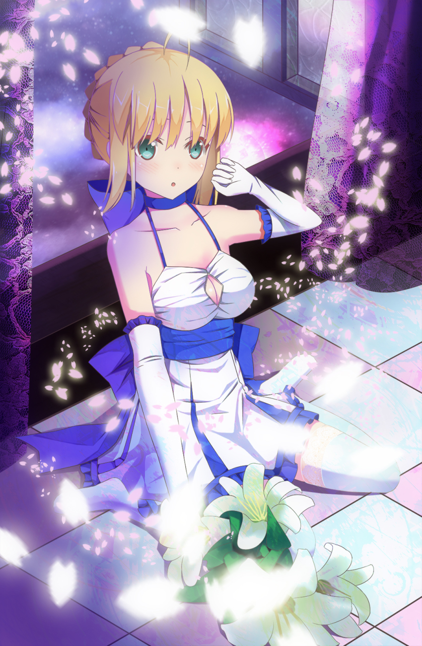 1girl, ahoge, artoria_pendragon_(fate), bad_id, bad_pixiv_id, blonde_hair, bouquet, cleavage_cutout, clothing_cutout, dress, elbow_gloves, fate/unlimited_codes, fate_(series), female_focus, flower, gloves, green_eyes, highres, lily_(flower), official_alternate_costume, saber_(fate), saber_(pure_night_dress)_(fate), saber_lily, short_dress, solo, thighhighs, tianya_beiming, white_dress