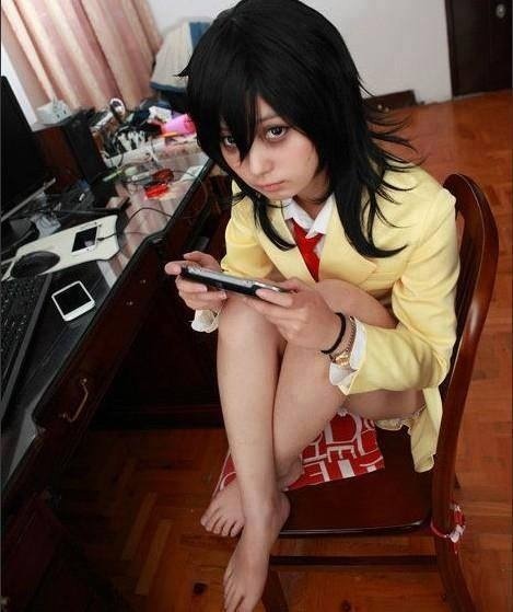 bags_under_eyes, black_hair, cellphone, computer, cosplay, handheld_game_console, iphone, kuroki_tomoko, kuroki_tomoko_(cosplay), phone, photo_(medium), playstation_vita, smartphone, watashi_ga_motenai_no_wa_dou_kangaetemo_omaera_ga_warui!