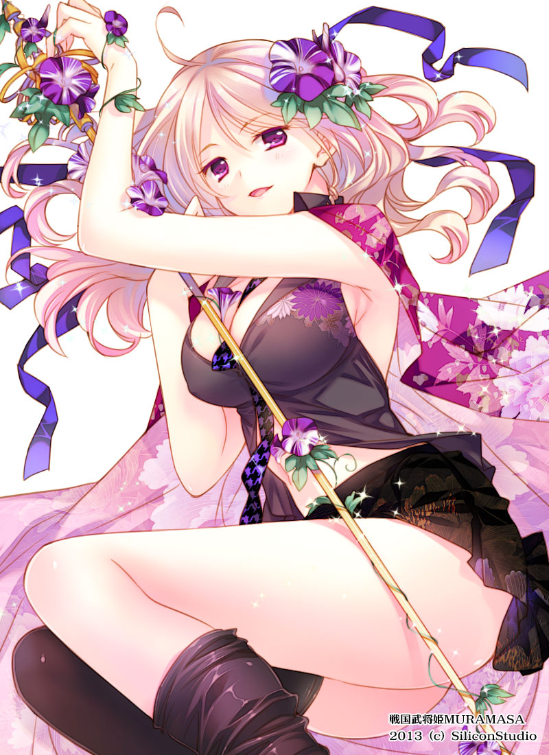 1girl, ankokuji_ekei_(sengoku_bushouki_muramasa), between_breasts, blonde_hair, breasts, female_focus, flower, hair_flower, hair_ornament, large_breasts, looking_at_viewer, mizuno_sao, navel, necktie, purple_eyes, rapier, sengoku_bushouki_muramasa, simple_background, skirt, smile, solo, sword, thighhighs, weapon, white_background