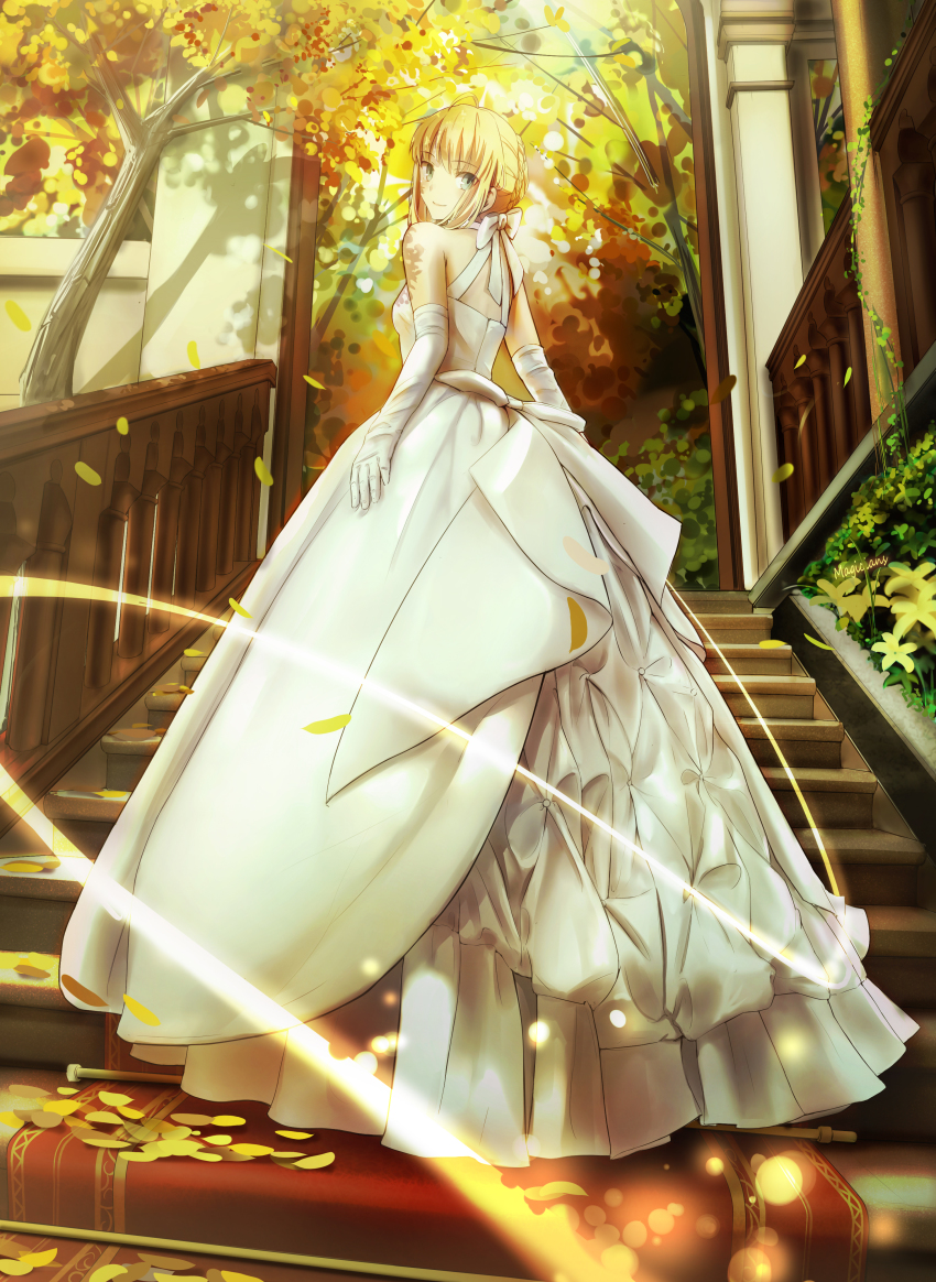 1girl, absurdres, alternate_costume, artoria_pendragon_(fate), bad_id, bad_pixiv_id, bare_shoulders, blonde_hair