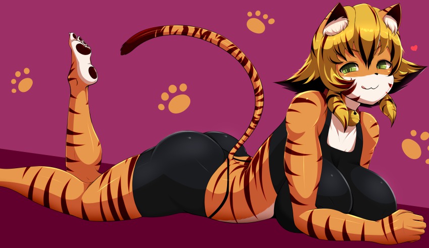 (safurantora), 1girl, absurdres, blonde_hair, breast_rest, breasts, female_focus, furry, furry_female, green_eyes, highres, large_breasts, looking_at_viewer, lying, on_stomach, saffron, safurantora, smile, solo, sports_bra, tiger, tiger_girl