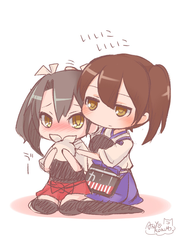 10s, 2girls, black_legwear, blue_skirt, blush, brown_hair, grey_hair, hair_ribbon, hakama, hakama_short_skirt, hakama_skirt, headpat, japanese_clothes, kaga_(kancolle), kantai_collection, kokumo_an'yo, multiple_girls, muneate, nose_blush, ponytail, red_skirt, ribbon, short_hair, short_sleeves, side_ponytail, simple_background, skirt, twintails, white_ribbon, zuikaku_(kancolle)