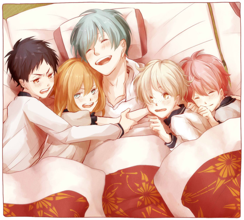 10s, 5boys, ^_^, akita_toushirou, atsushi_toushirou, awataguchi_family_(touken_ranbu), bad_id, bad_pixiv_id, black_hair, blonde_hair, blue_eyes, blue_hair, boy_sandwich, cheji, closed_eyes, freckles, gokotai, ichigo_hitofuri, male_focus, midare_toushirou, multiple_boys, open_mouth, pillow, pink_hair, sandwiched, smile, touken_ranbu, tsujin_bohboh, under_covers, yellow_eyes