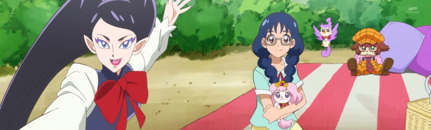 2girls, absurdres, anime_screenshot, aroma_(precure), bird, dog, go!_princess_precure, highres, kuroro_(precure), lock_(precure), miss_shamour, miss_siamour, multiple_girls, nanase_yui, precure, puff_(precure)