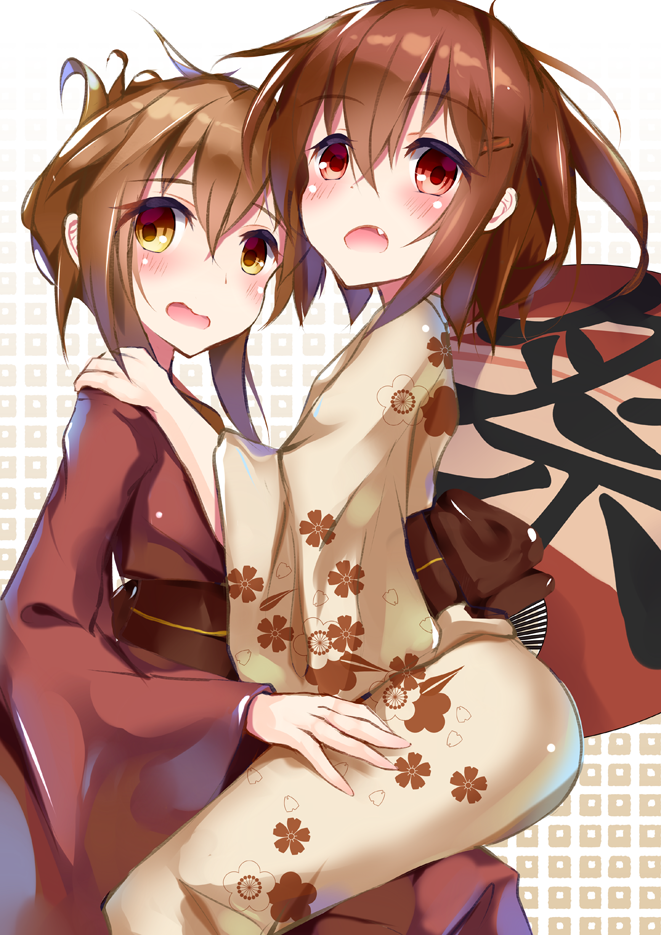10s, 2girls, blush, brown_eyes, brown_hair, fang, floral_print, folded_ponytail, hair_ornament, hairclip, henet_hene, ikazuchi_(kancolle), ikazuchi_(yukata)_(kancolle), inazuma_(kancolle), inazuma_(yukata)_(kancolle), japanese_clothes, kantai_collection, kimono, kimono_pull, long_sleeves, looking_at_viewer, multiple_girls, obi, open_mouth, red_eyes, sash, wide_sleeves