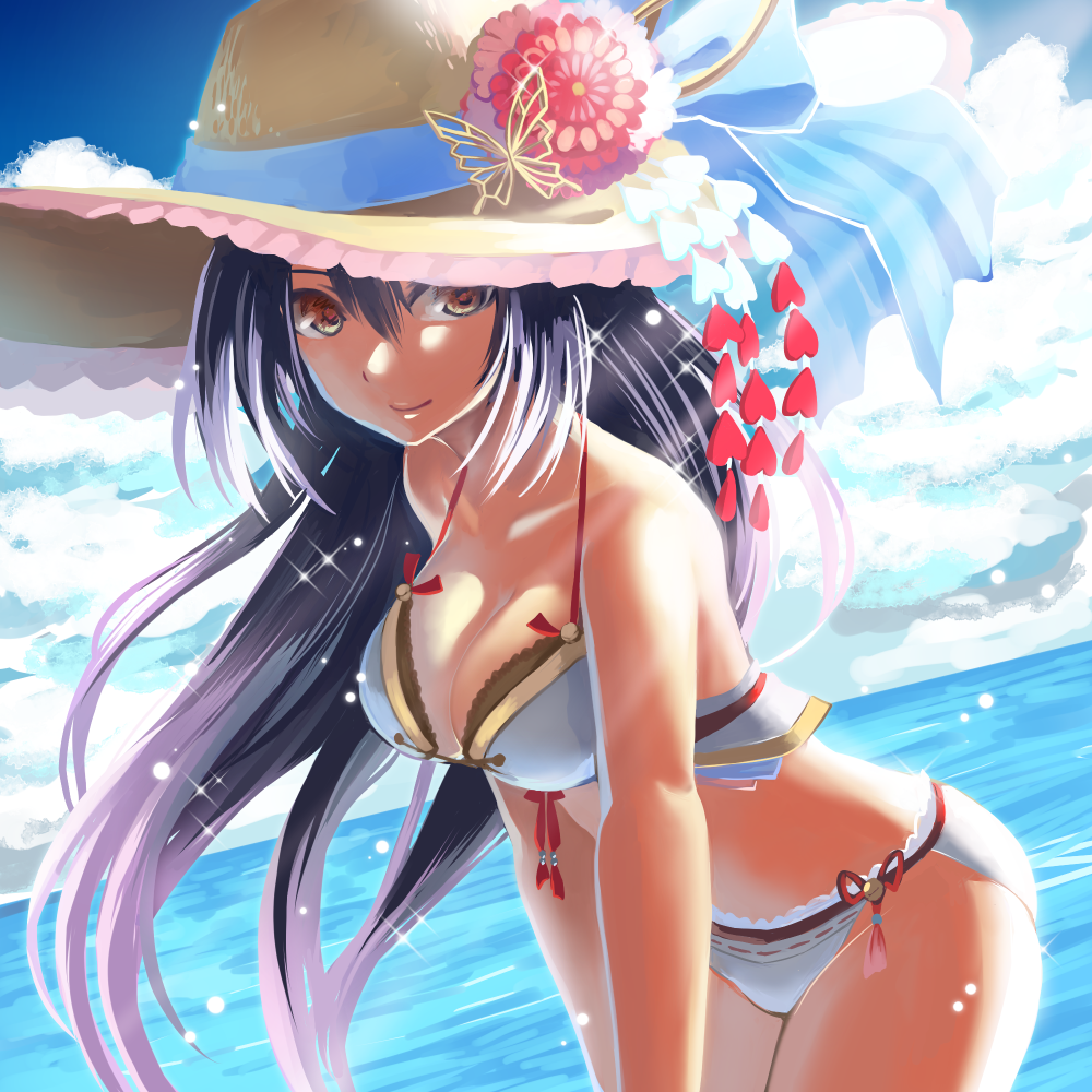 1girl, bare_shoulders, bikini, black_hair, blue_ribbon, breasts, brown_eyes, butterfly_ornament, cleavage, cloud, cloudy_sky, collarbone, day, female_focus, hair_between_eyes, hat, hat_ribbon, horizon, kasumi_(shironeko_project), konya_(chocolate_palette), light_rays, long_hair, looking_at_viewer, medium_breasts, ocean, ribbon, shironeko_project, sky, smile, solo, standing, straw_hat, sun_hat, swimsuit, very_long_hair, water, white_bikini
