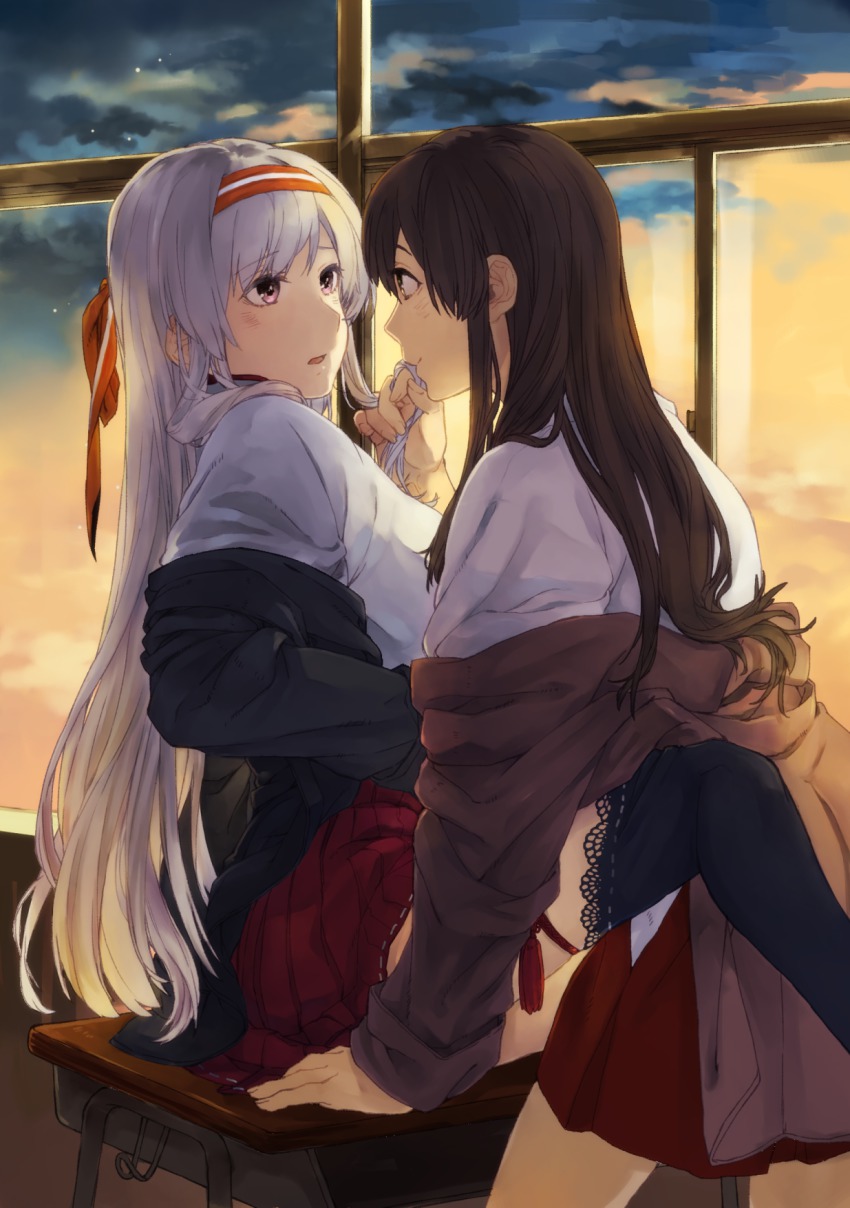 10s, 2girls, akagi_(kancolle), bad_id, bad_pixiv_id, brown_eyes, brown_hair, fukazaki_(g425hw45)