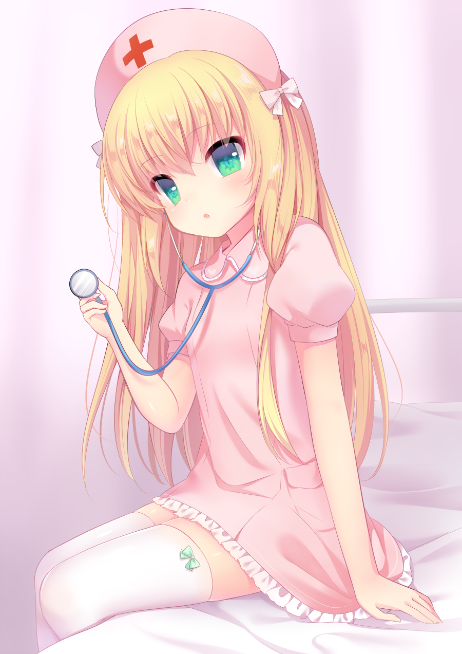 1girl, amashiro_natsuki, aqua_eyes, bad_id, bad_pixiv_id, bed, blonde_hair, dress
