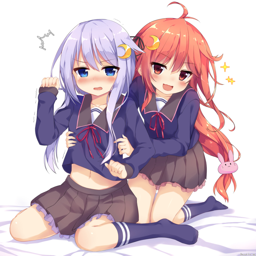 10s, 2girls, :3, :d, ahoge, black_serafuku, blue_eyes, blush