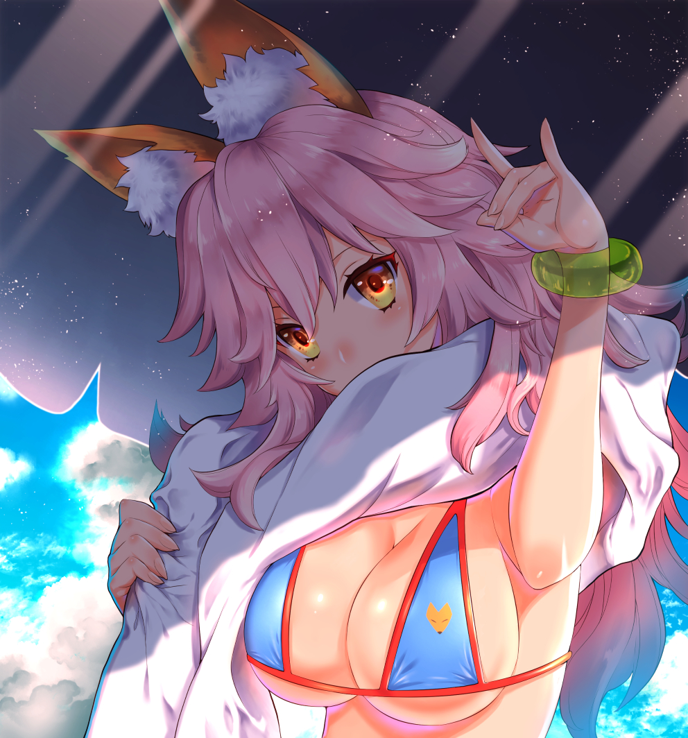 10s, 1girl, animal_ears, bikini, bikini_top_only, blue_bikini, blush, breasts, cleavage, fate/extra, fate/grand_order, fate_(series), female_focus, fox_ears, kana_w, large_breasts, long_hair, looking_at_viewer, p-kana, pink_hair, solo, swimsuit, tamamo_no_mae_(fate), tamamo_no_mae_(swimsuit_lancer)_(fate), tamamo_no_mae_(swimsuit_lancer)_(third_ascension)_(fate), underboob, yellow_eyes