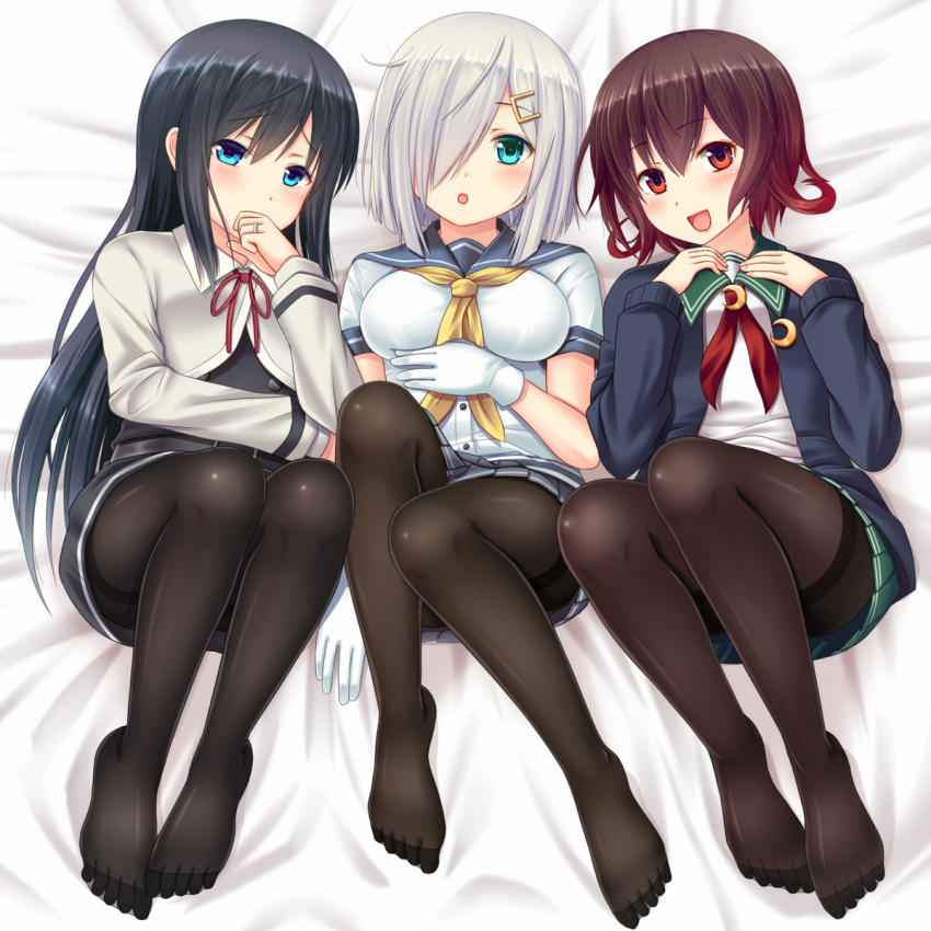 10s, 3girls, :d, asashio_(kancolle), black_hair, black_legwear, blue_eyes, blush