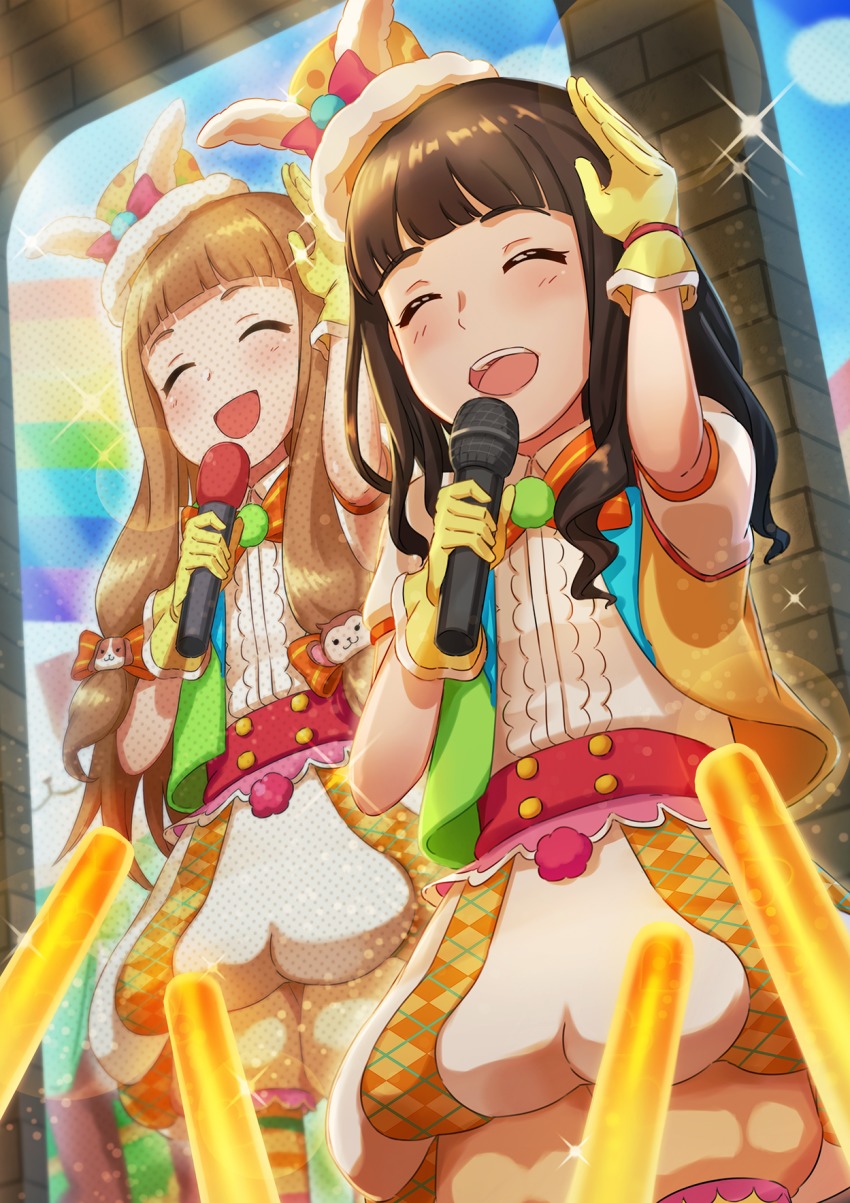 10s, 2girls, black_hair, brown_hair, dress, closed_eyes, gloves, hat