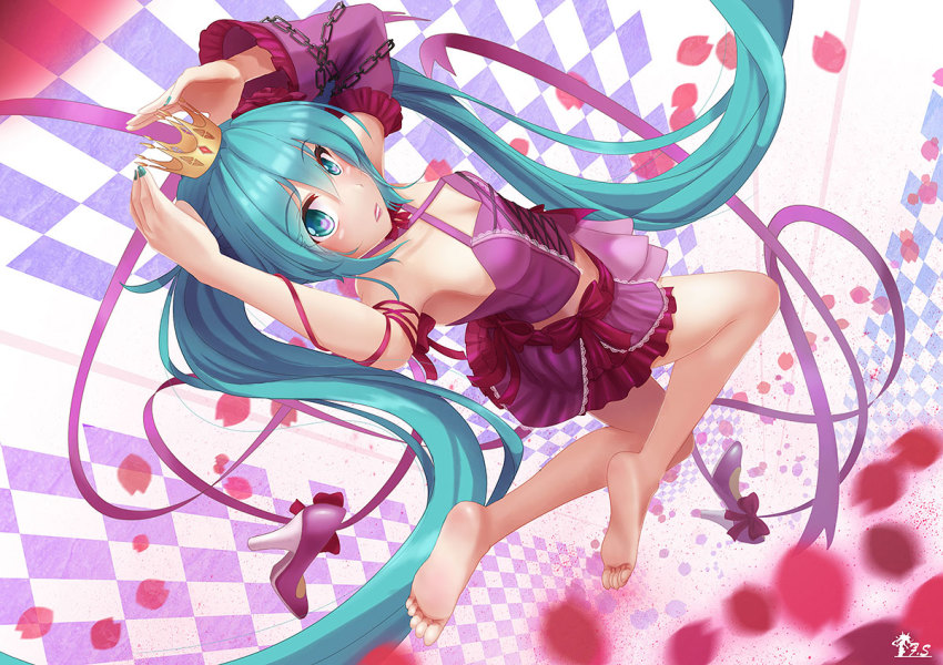 1girl, aqua_eyes, bare_shoulders, barefoot, blurry, checkered_background, crown, depth_of_field