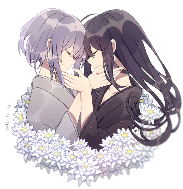 10s, 2333, 2boys, ahoge, black_hair, closed_eyes, flower, hair_down, hand_on_another's_face, honebami_toushirou, japanese_clothes, male_focus, multiple_boys, namazuo_toushirou, profile, smile, touken_ranbu, white_hair