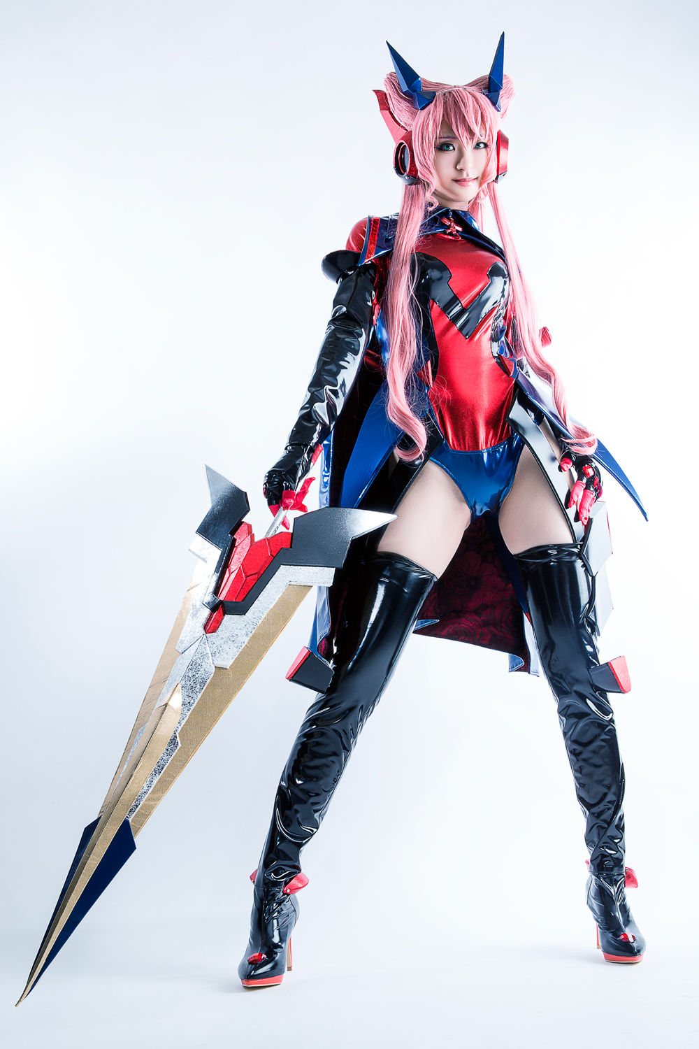 1girl, armor, blue_eyes, bodysuit, cape, cosplay, female_focus, garter_straps