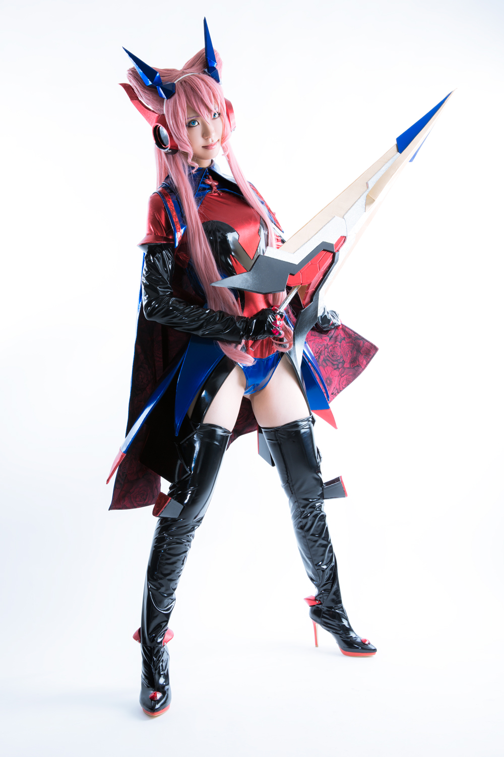 1girl, armor, blue_eyes, bodysuit, cape, cosplay, female_focus, garter_straps