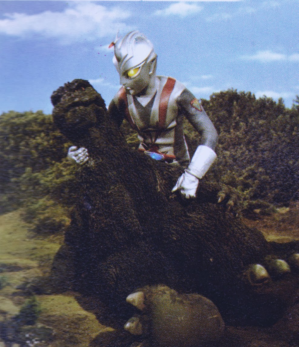 alien, company_connection, crossover, giant, giant_monster, glowing, glowing_eyes, godzilla