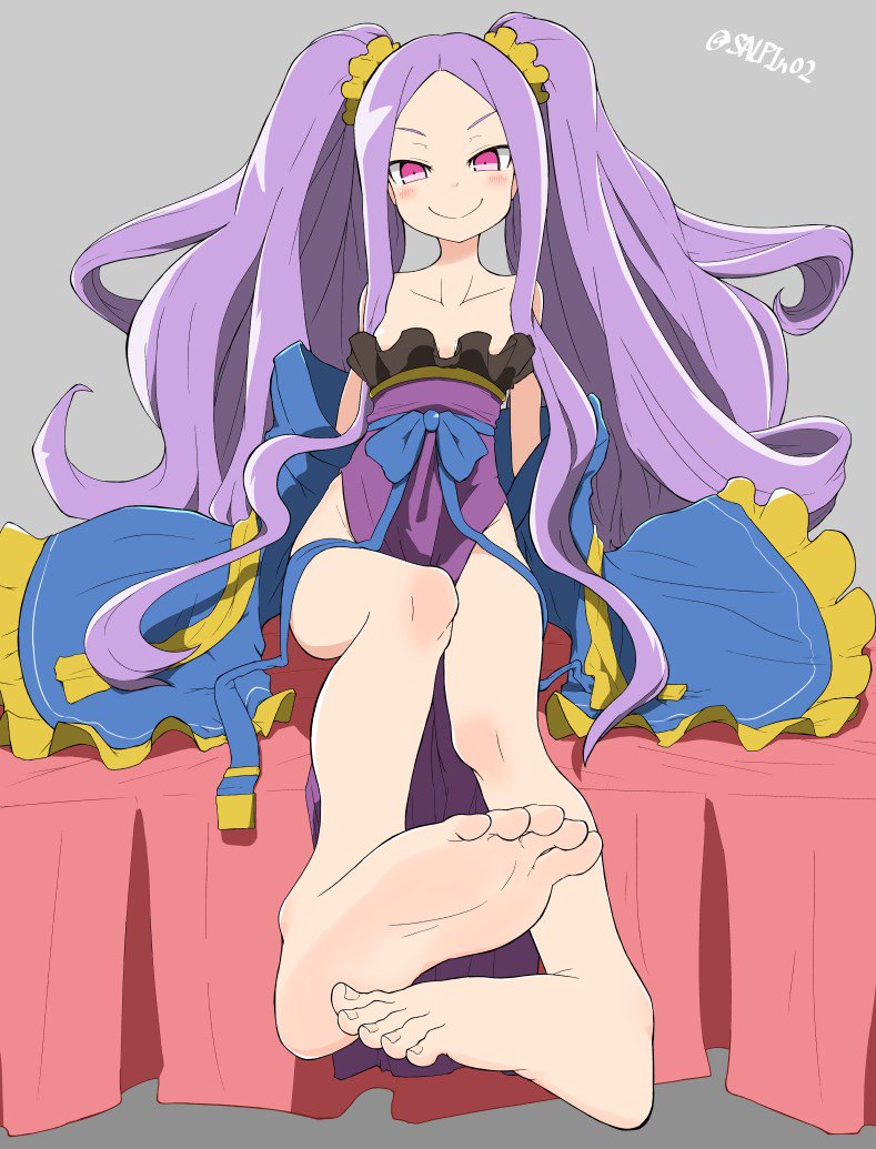 1girl, assassin_of_the_nocturnal_castle, bad_id, bad_twitter_id, bare_shoulders, barefoot, collarbone, dress, fate/grand_order, fate_(series), feet, female_focus, foreshortening, japanese_clothes, kimono, legs, long_hair, off_shoulder, pelvic_curtain, purple_dress, purple_eyes, purple_hair, salpin, sitting, smile, soles, solo, strapless, strapless_dress, toes, twintails, very_long_hair, wu_zetian_(fate), wu_zetian_(first_ascension)_(fate)