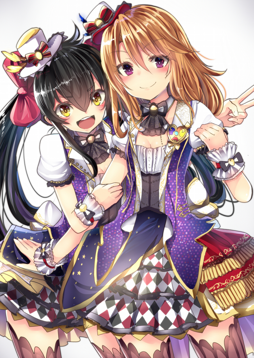 2girls, black_hair, blue_eyes, blush, brown_eyes, brown_hair, hair_ribbon, hat