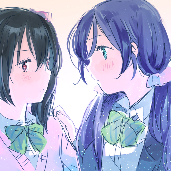 2girls, :3, bad_id, bad_pixiv_id, black_hair, bow, bowtie, diagonal-striped_bow