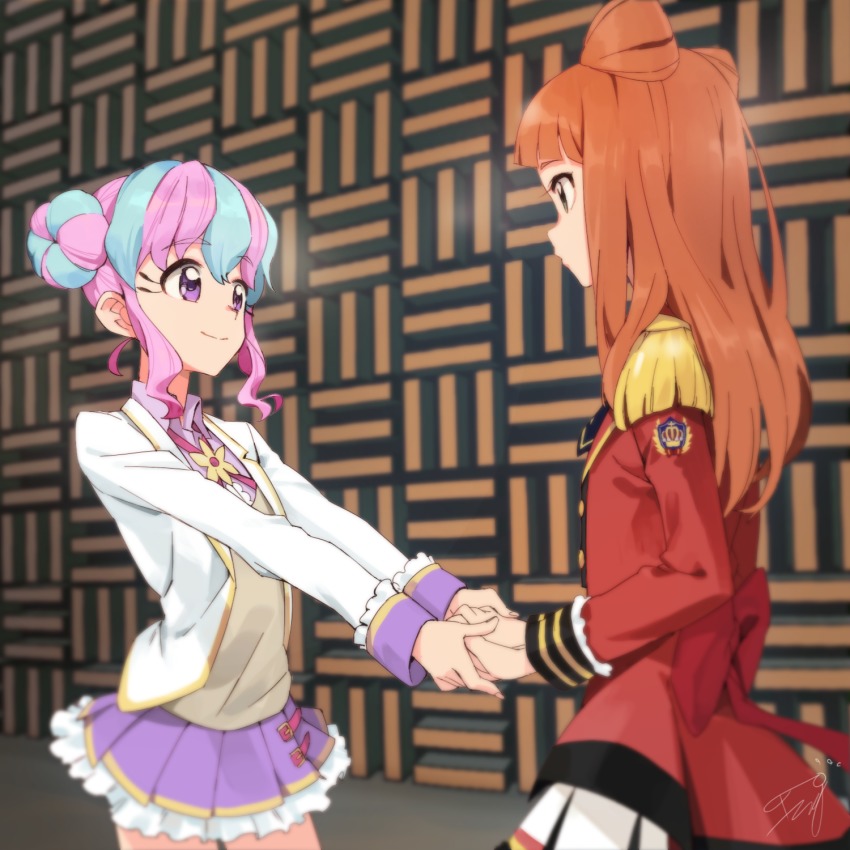 10s, aikatsu!, aikatsu!_(series), aikatsu_stars!, commentary_request, cone_hair_bun, double_bun, donut_hair_bun