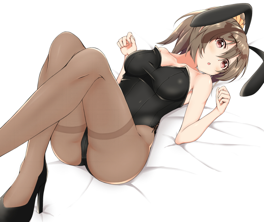 1girl, animal_ears, black_leotard, brown_eyes, brown_hair, brown_pantyhose, fake_animal_ears, female_focus
