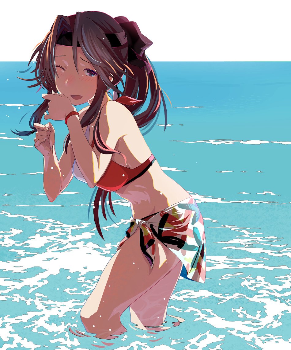 1girl, ;d, alternate_costume, bare_shoulders, beach, bikini, black_hairband, breasts