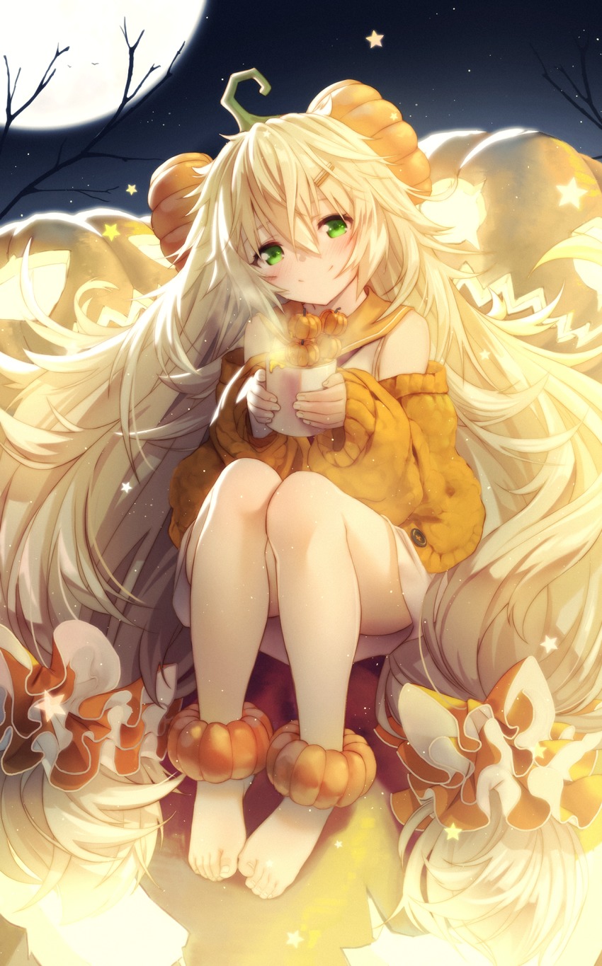 1girl, baggy_clothes, barefoot, blonde_hair, blush, breasts, cardigan, commentary, cup, dress, feet, female_focus, fluffy, food, food-themed_hair_ornament, full_body, full_moon, girls'_frontline, green_eyes, hair_between_eyes, hair_ornament, hair_scrunchie, hairclip, halloween, head_tilt, highres, holding, holding_cup, jack-o'-lantern, legs_together, long_hair, looking_at_viewer, low-tied_long_hair, low_twintails, medium_breasts, messy_hair, moon, moon_print, neckerchief, night, off_shoulder, official_alternate_costume, open_cardigan, open_clothes, orange_sailor_collar, orange_scrunchie, orange_sweater, outdoors, pumpkin, pumpkin_hair_ornament, pumpkin_soup, red_neckerchief, revision, s.a.t.8_(girls'_frontline), s.a.t.8_(pumpkin_skewers)_(girls'_frontline), sailor_collar, sailor_dress, scrunchie, sidelocks, sitting, sky, smile, solo, songchuan_li, star_(sky), star_(symbol), star_print, starry_sky, steam, sweater, toes, twintails, very_long_hair, watermark, weapon, white_dress
