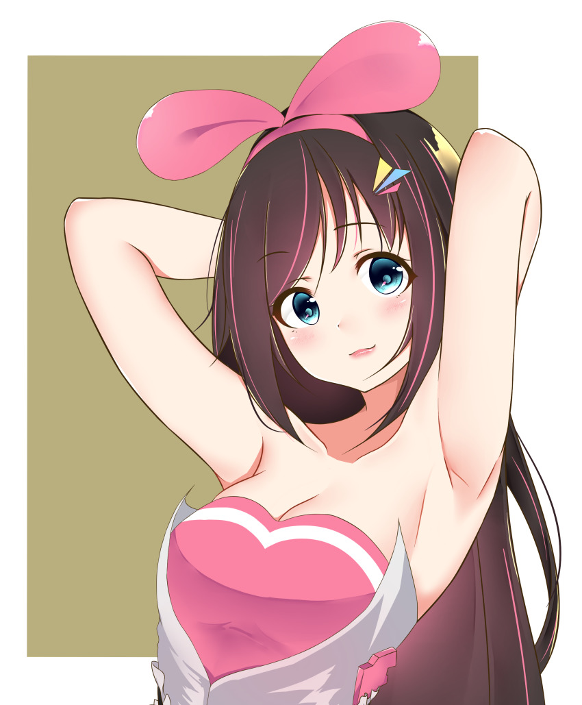 1girl, absurdres, alternate_costume, armpits, arms_behind_back, arms_up, ayuko_(mochiayuko), azur_lane, bare_arms, bare_shoulders, black_hair, blue_eyes, blush, bow, breasts, cleavage, closed_mouth, collarbone, commentary_request, female_focus, green_background, hair_between_eyes, hair_bow, hair_ornament, hairband, hairclip, highres, kizuna_ai, kizuna_ai_(anniversary), kizuna_ai_inc., lips, long_hair, looking_at_viewer, medium_breasts, pink_bow, pink_hairband, pink_lips, pink_tubetop, simple_background, solo, strapless, tube_top, upper_body, very_long_hair, virtual_youtuber