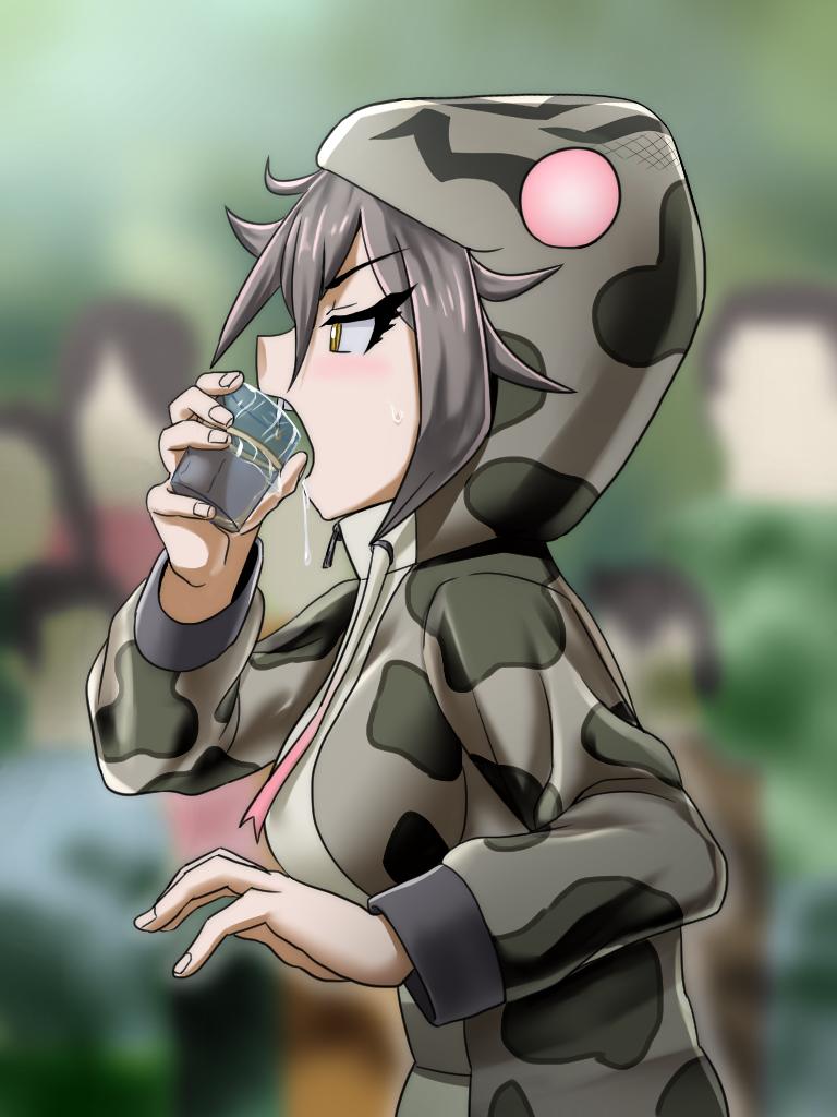 biting, black_hair, cup, fangs, haegiwa_gonbee, hood, hoodie, kemono_friends