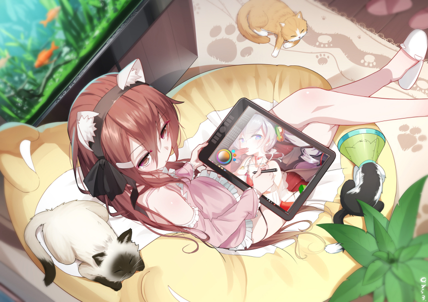 1girl, animal, animal_ear_fluff, animal_ears, black_hairband, blurry, blurry_background, brown_eyes