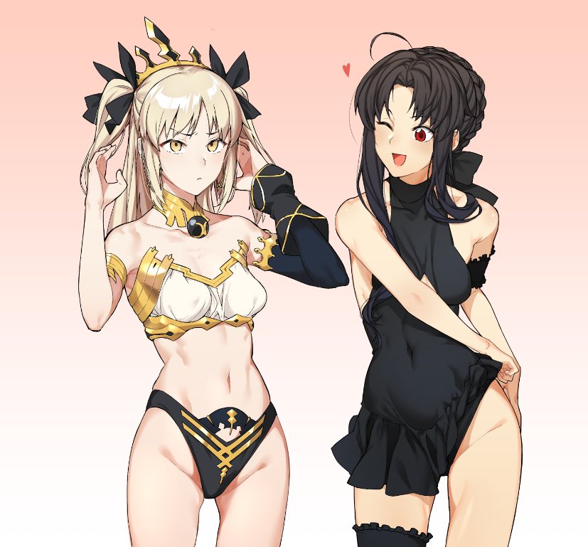 2girls, :<, ;d, ahoge, armlet, arms_up, artoria_pendragon_(fate), bare_shoulders