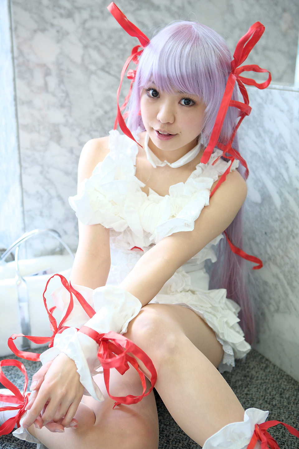 1girl, al_azif_(cosplay), al_azif_(demonbane), bow, cosplay, cosplay_photo, demonbane, east_asian