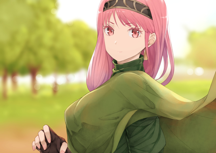 tear_ring_saga_series:_berwick_saga, black_gloves, blurry, blurry_background, breasts, chienon, closed_mouth, colored_eyelashes, day, earrings, fingerless_gloves, gloves, hairband, highres, jewelry, long_hair, looking_at_viewer, medium_breasts, outdoors, pink_eyes, pink_hair, smile, solo, sylvis_(tear_ring_saga), tear_ring_saga, tree
