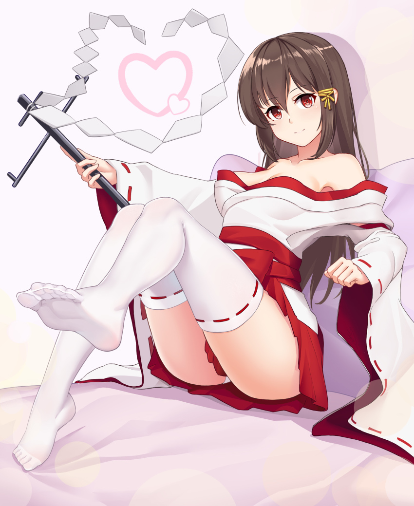 1girl, breasts, brown_hair, female_focus, gohei, hakama, hakama_short_skirt, hakama_skirt, highres, japanese_clothes, kimono, long_hair, miko, no_shoes, off_shoulder, red_eyes, red_hakama, ribbon-trimmed_legwear, ribbon-trimmed_sleeves, ribbon_trim, shikinami_(warship_girls_r), sitting, skirt, small_breasts, smile, solo, thighhighs, warship_girls_r, white_kimono, white_thighhighs, wide_sleeves, zalenhpe