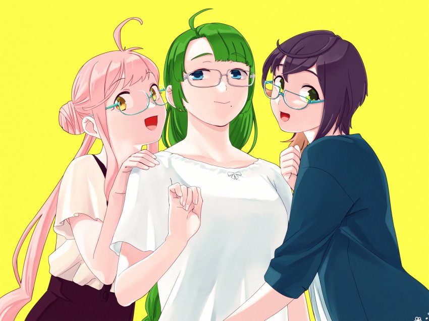 3girls, ahoge, aqua-framed_eyewear, bad_id, bad_twitter_id, beige_blouse, bespectacled, black_hair, blouse, blue-framed_eyewear, blue_eyes, blue_jacket, braid, brown_hair, casual, commentary_request, double_bun, glasses, green_hair, hair_bun, highres, jacket, kantai_collection, long_hair, long_sleeves, looking_at_viewer, makigumo_(kancolle), makigumo_(ruysdael)_(kancolle), mole, mole_under_mouth, multicolored_hair, multiple_girls, ojipon, okinami_(kancolle), okinami_(ruysdael)_(kancolle), pink_hair, purple_skirt, shirt, short_hair, single_braid, skirt, smile, suspender_skirt, suspenders, twintails, upper_body, very_long_hair, white_shirt, yellow_background, yellow_eyes, yuugumo_(kancolle), yuugumo_(ruysdael)_(kancolle)
