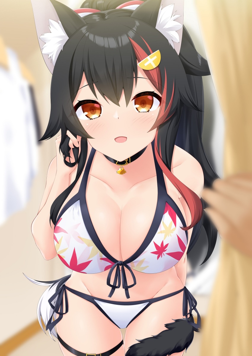 1girl, animal_ear_fluff, animal_ears, aria_(okuda08808008), bikini, black_choker, black_hair, blurry