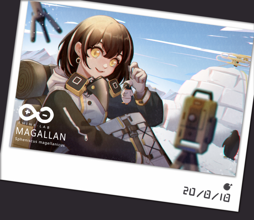 1girl, :d, arknights, backpack, bag, brown_hair, camill, character_name, chromatic_aberration, commentary_request, drone, gloves, hair_between_eyes, highres, igloo, jacket, charm_(object), long_sleeves, looking_at_viewer, magallan_(arknights), multicolored_hair, open_mouth, partial_commentary, photo_(object), raglan_sleeves, rhine_lab_logo, short_hair, smile, snow_shelter, solo, streaked_hair, emperor_(arknights), upper_body, white_gloves, white_hair, white_jacket, yellow_eyes