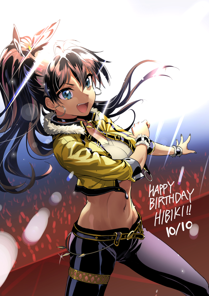 1girl, :d, andou_shuki, antenna_hair, audience, belt, beyond_the_vibes, black_belt, black_bow, black_choker, black_hair, black_nails, black_pants, blue_background, blue_eyes, bow, breasts, character_name, choker, cleavage, commentary_request, cowboy_shot, crop_top, cropped_jacket, dated, earrings, fang, fingernails, floating_hair, fur-trimmed_jacket, fur_trim, ganaha_hibiki, ganaha_hibiki_(light_of_vibes), glint, glowstick, gradient_background, hair_between_eyes, hair_bow, hands_up, happy_birthday, high_ponytail, highres, hoop_earrings, idolmaster, idolmaster_(classic), idolmaster_million_live!, idolmaster_million_live!_theater_days, jacket, jewelry, lens_flare, light_particles, long_hair, looking_at_viewer, medium_breasts, midriff, nail_polish, navel, necklace, open_clothes, open_jacket, open_mouth, outstretched_arm, pants, pendant, ponytail, project_fairy, smile, solo, stage, standing, stomach, teeth, three-quarter_sleeves, upper_teeth_only, v-shaped_eyebrows, white_background, wrist_cuffs, yellow_jacket