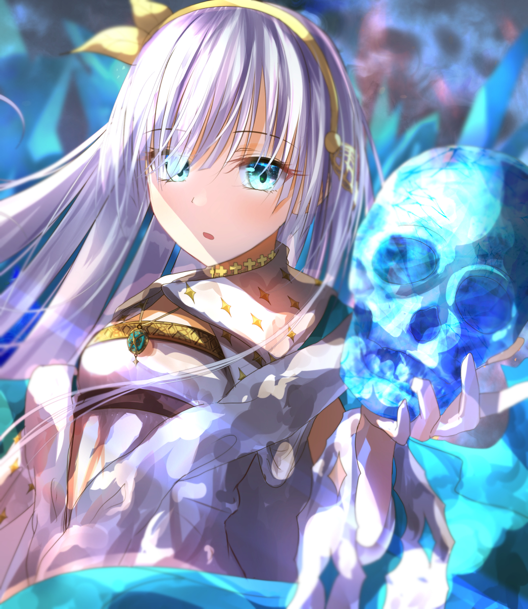 1girl, anastasia_(fate), blue_cloak, blue_eyes, blurry, blurry_background, cloak, commentary