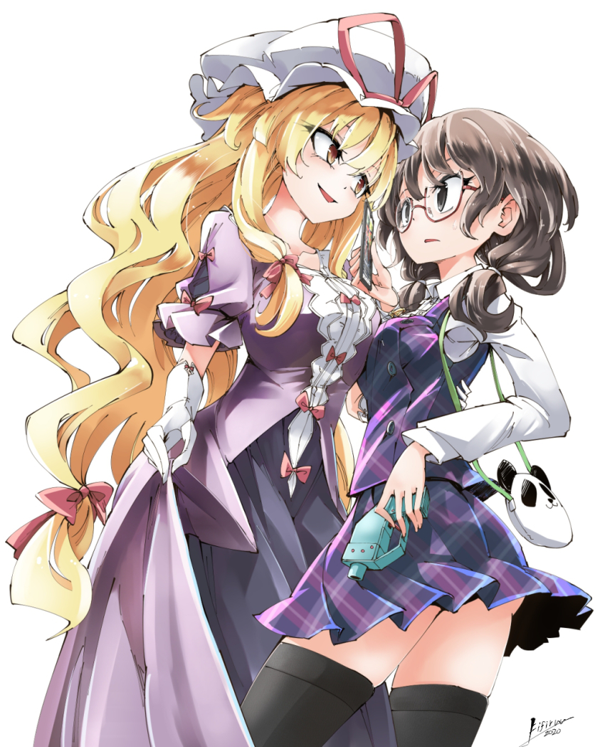 2girls, 3d_printed_firearm, 3d_printed_weapon, adapted_costume, alternate_eye_color, artist_name, bag, black_legwear