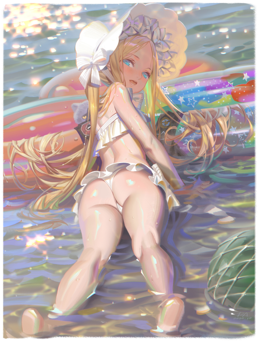1girl, abigail_williams_(fate), abigail_williams_(swimsuit_foreigner)_(fate), abigail_williams_(swimsuit_foreigner)_(third_ascension)_(fate), absurdres, alphonse_(white_datura), ass, barefoot, bikini, blonde_hair, blue_eyes, blush, bonnet, bow, cat, dated, day, fate/grand_order, fate_(series), female_focus, forehead, from_behind, hair_bow, highres, innertube, loli, long_hair, looking_at_viewer, looking_back, lying, on_stomach, outdoors, parted_bangs, swim_ring, swimsuit, thong, twintails, very_long_hair, water, wedgie, wet, white_bikini, white_bow, white_headwear