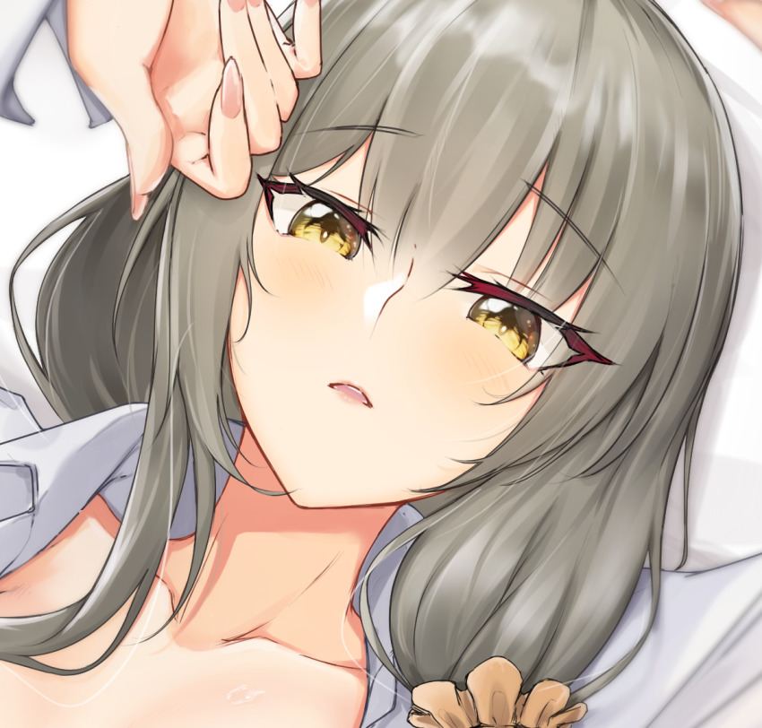 1girl, bad_id, bad_pixiv_id, bed, blush, collarbone, girls'_frontline, grey_hair
