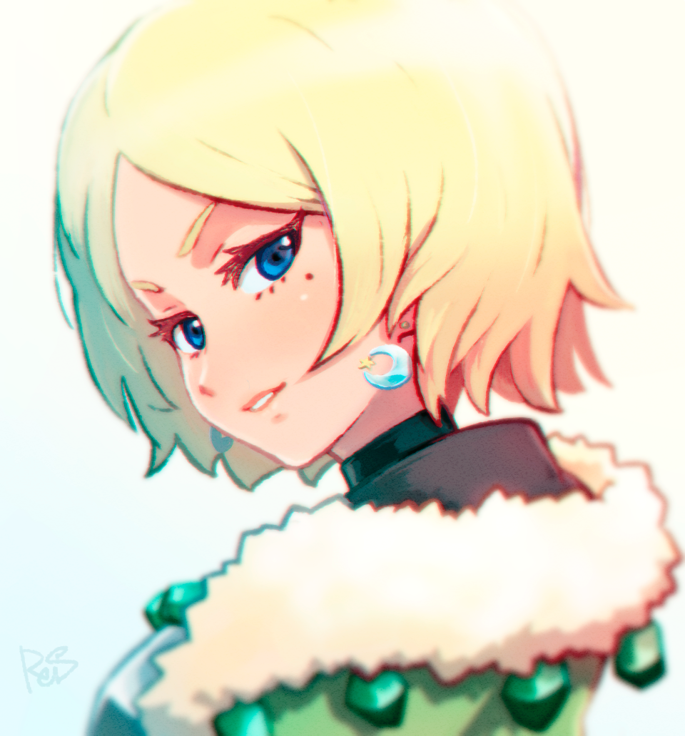 1boy, blonde_hair, blue_eyes, etrian_odyssey, from_behind, fur_trim, kirjonen, looking_at_viewer, looking_back, male_focus, portrait, reiesu_(reis), sekaiju_no_meikyuu, sekaiju_no_meikyuu_4, simple_background, solo, white_background