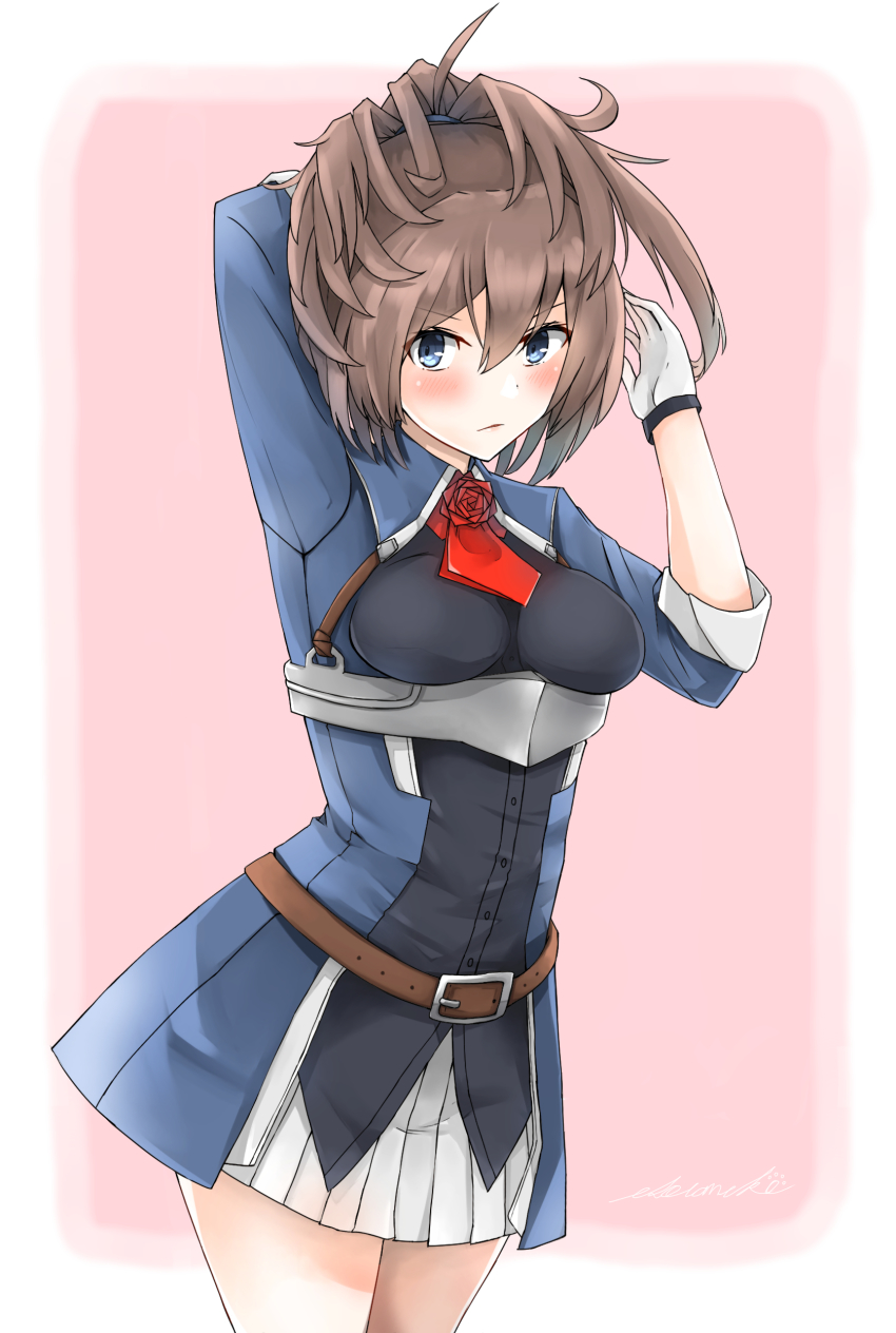 1girl, absurdres, ascot, blue_eyes, brown_hair, commentary_request, cowboy_shot, esora_neko, flower, gloves, hair_between_eyes, highres, kantai_collection, long_hair, looking_at_viewer, military, military_uniform, pink_background, pleated_skirt, ponytail, red_ascot, red_flower, red_rose, rose, sheffield_(kancolle), skirt, solo, white_gloves, white_skirt