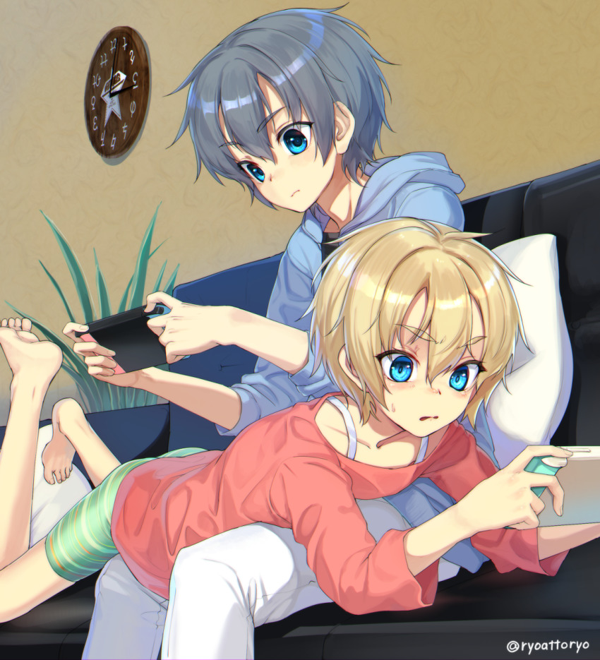 1boy, 1girl, androgynous, barefoot, bike_shorts, black_hair, blonde_hair, brother_and_sister