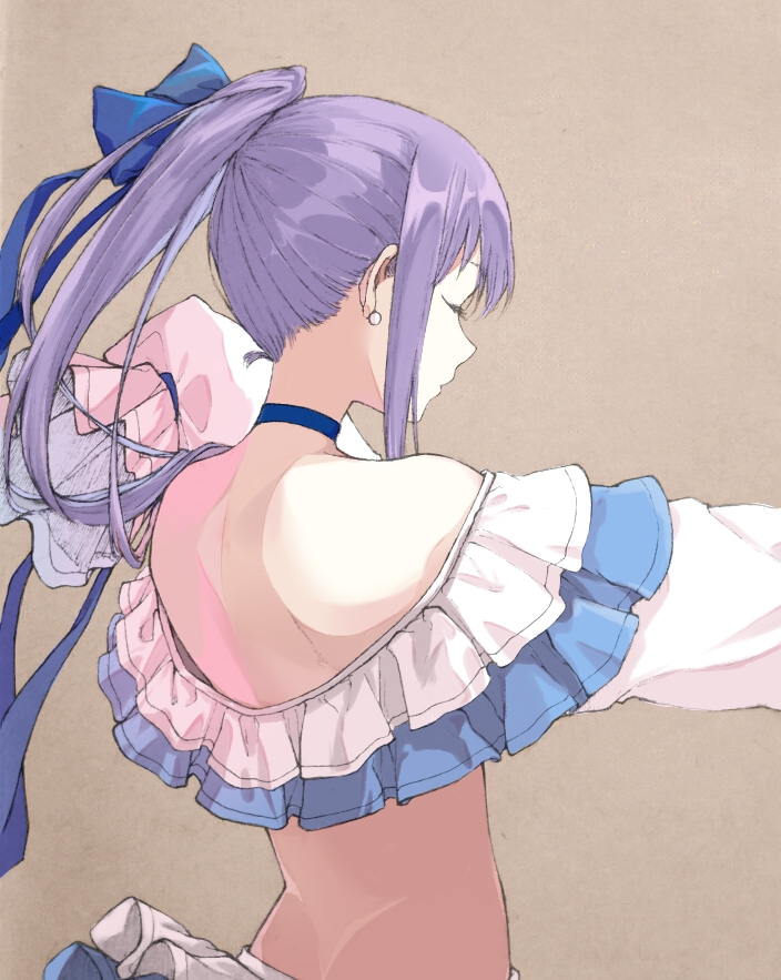 1girl, back, back_focus, bare_shoulders, blue_bow, blue_choker, bow, brown_background