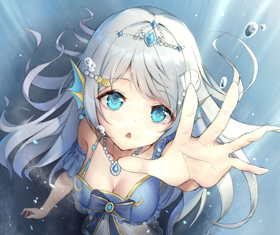 1girl, arm_strap, blue_eyes, breasts, bubble, chinese_commentary, cleavage, doris_(hololive)