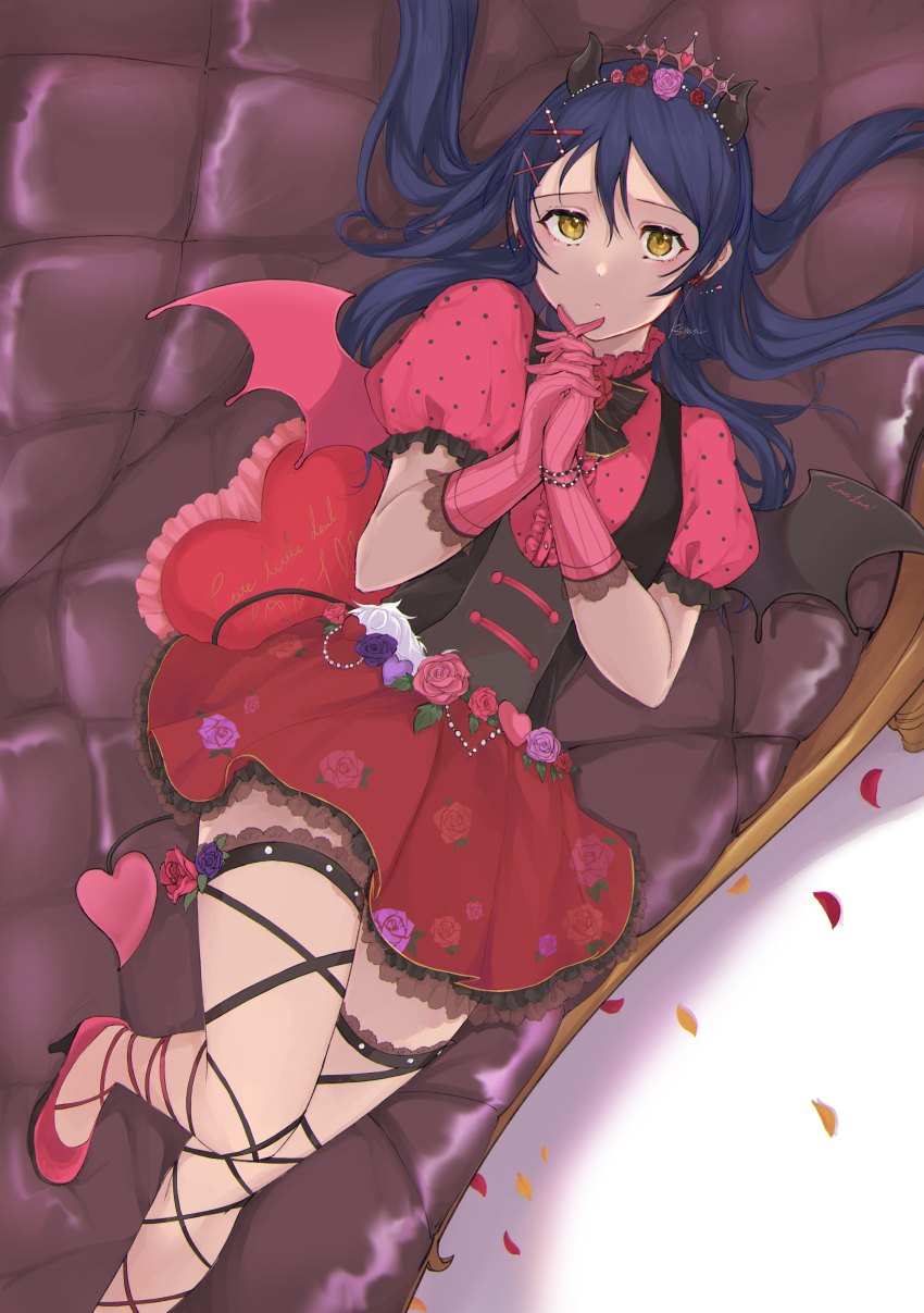 1girl, absurdres, alternate_hairstyle, artist_name, artist_request, asymmetrical_wings, bare_legs, black_bow