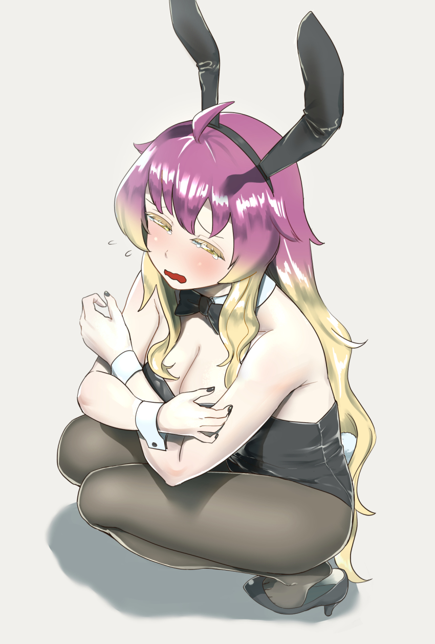 1girl, ahoge, alternate_eye_color, animal_ears, bare_shoulders, black_bow, black_bowtie, black_leotard